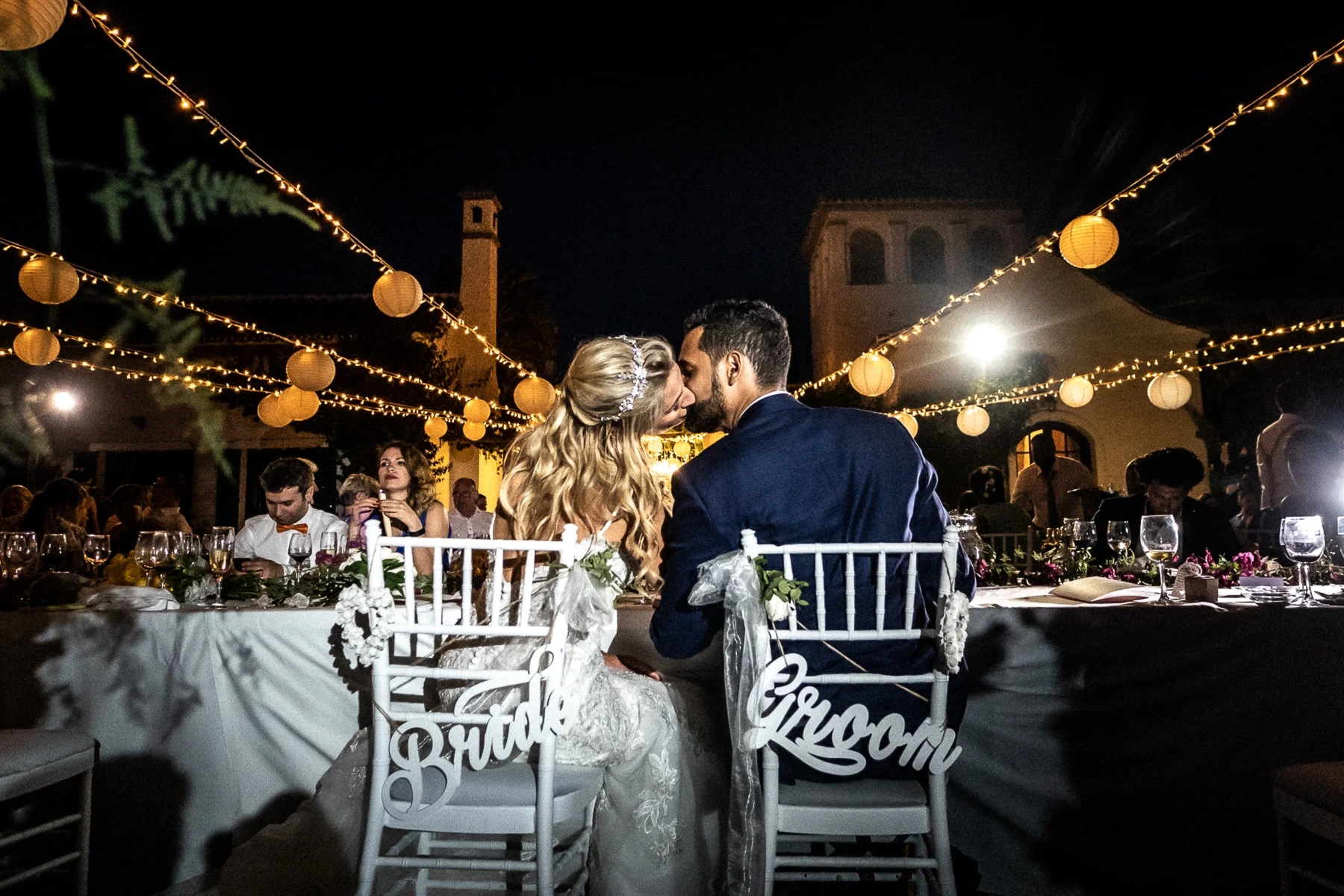 Le dîner sous les guirlandes lumineuses du patio, Andalousie