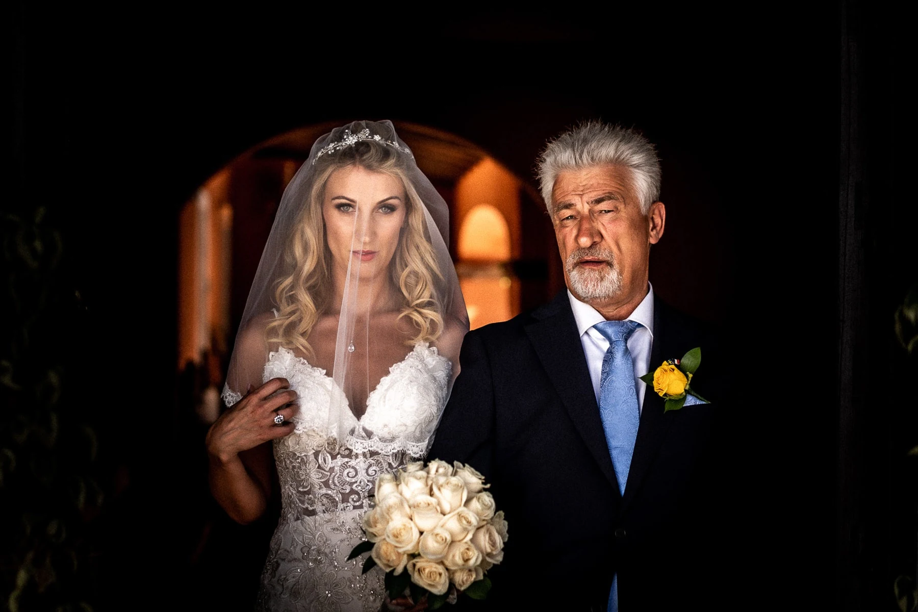 La mariée et son père avant la cérémonie, Andalousie